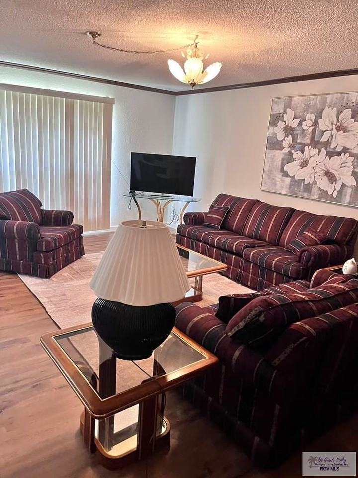 4501 Carmen Ave - Photo 4 of 14