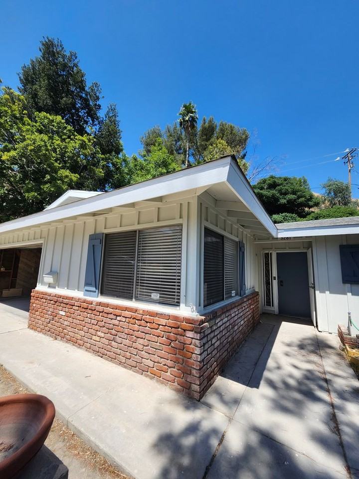 3281 Grande Vista Dr - Photo 3 of 50