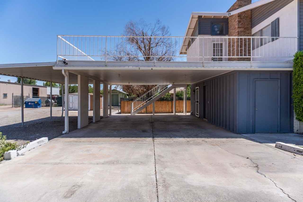 2101 W 25th St - Photo 3 of 50