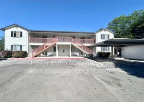 featured image of 1656 S Barlow Ln