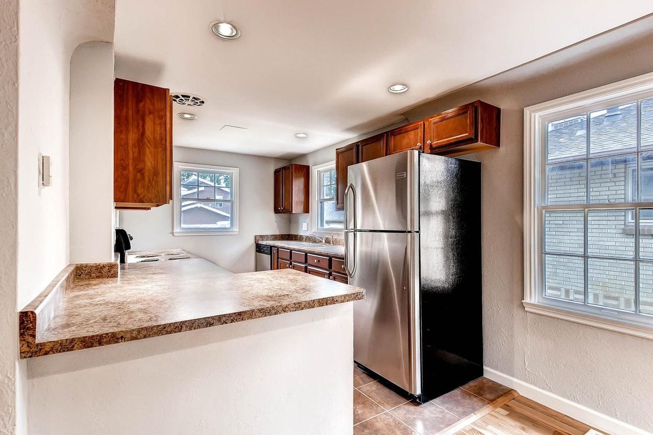 5048 Newton St - Photo 6 of 25