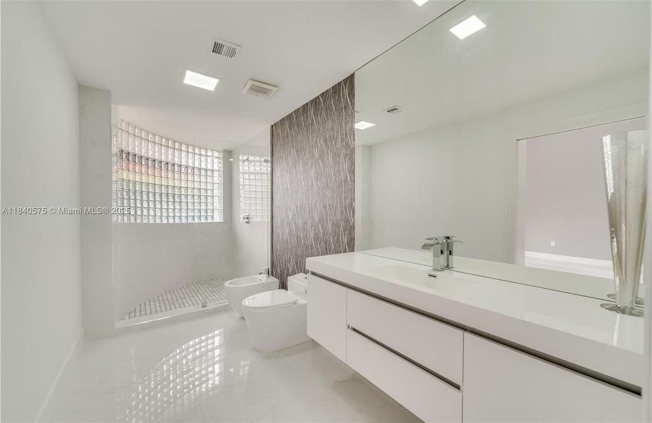 14401 Sunset Ln - Photo 5 of 12