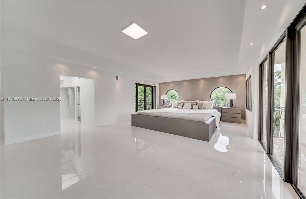 14401 Sunset Ln - Photo 7 of 12