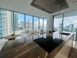 700 NE 26TH TER Unit 1005  