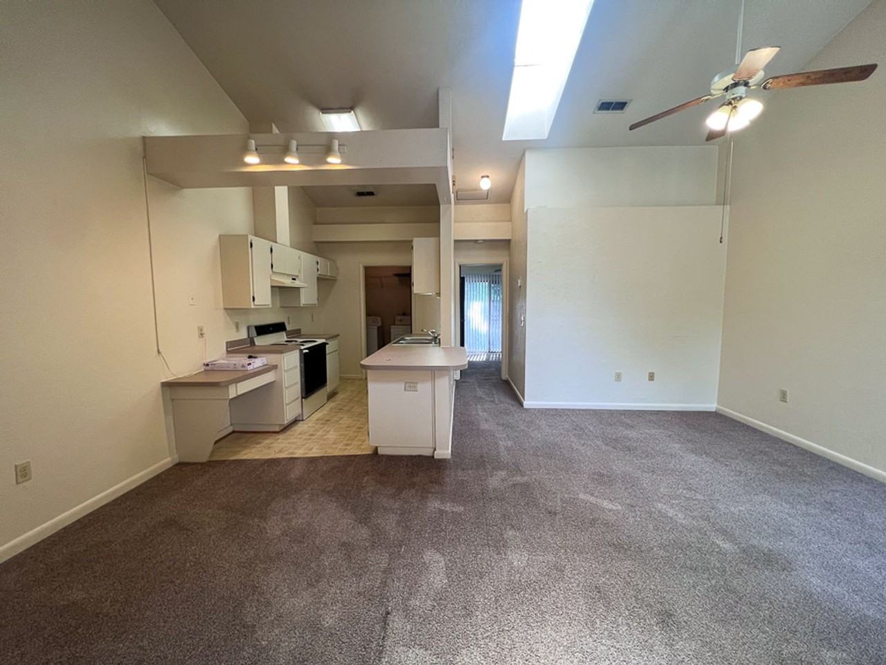 3916 Sw 30th Ter - Photo 2 of 19