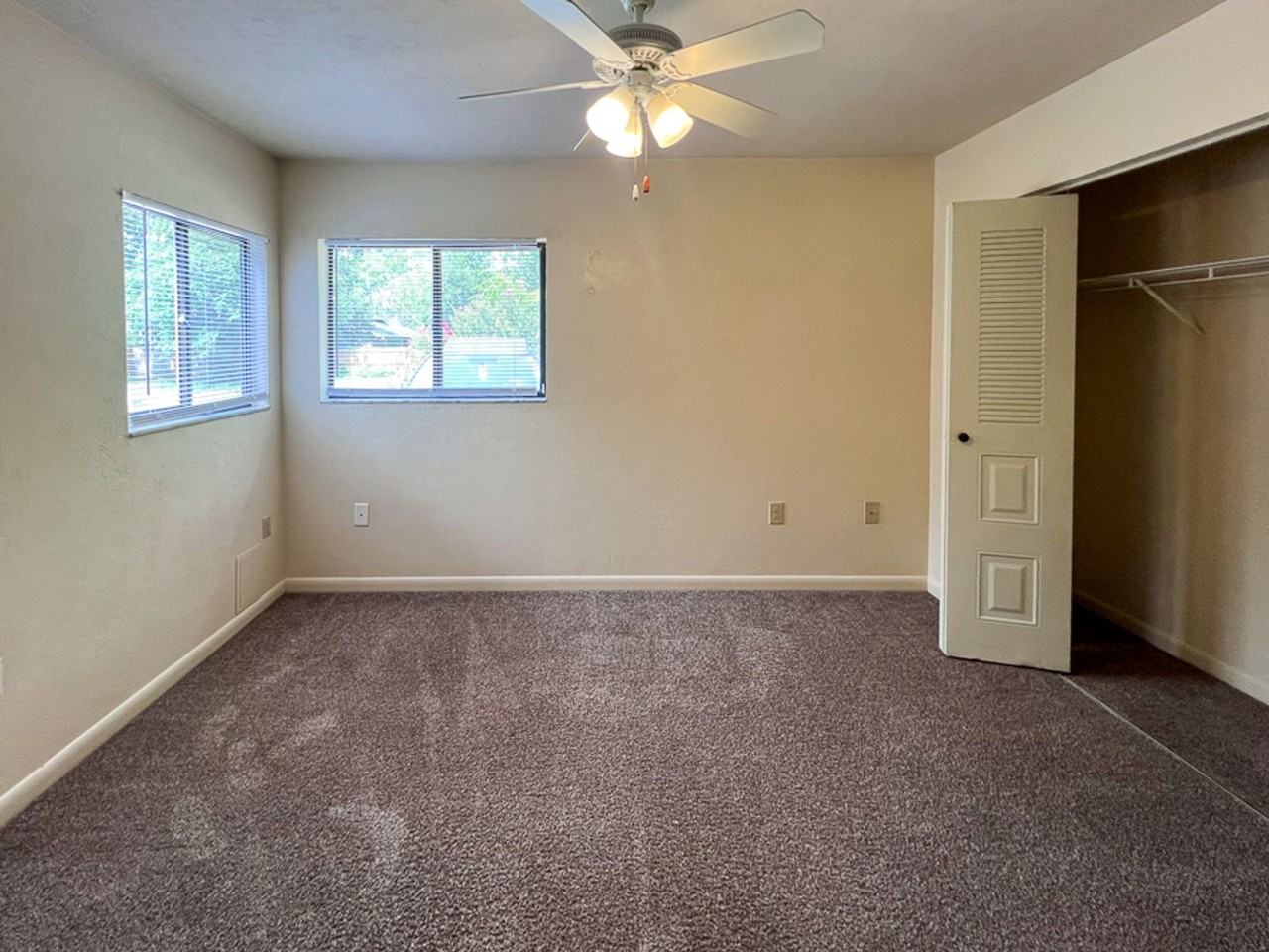 3916 Sw 30th Ter - Photo 3 of 19