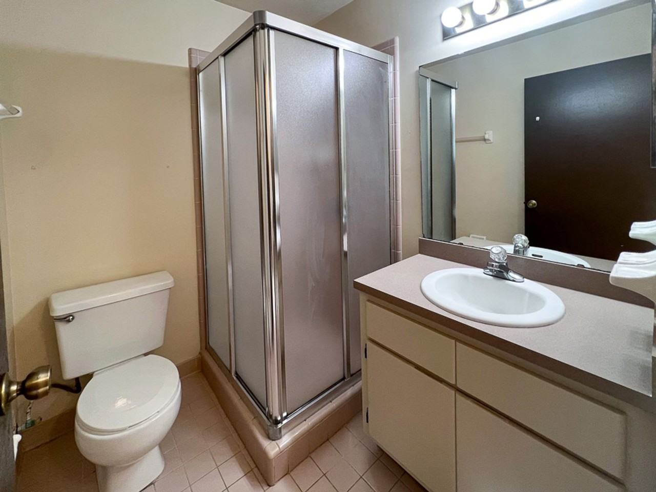 3916 Sw 30th Ter - Photo 5 of 19