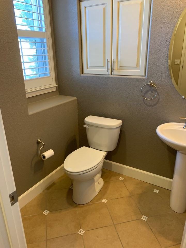1563 Parkside Way - Photo 5 of 19