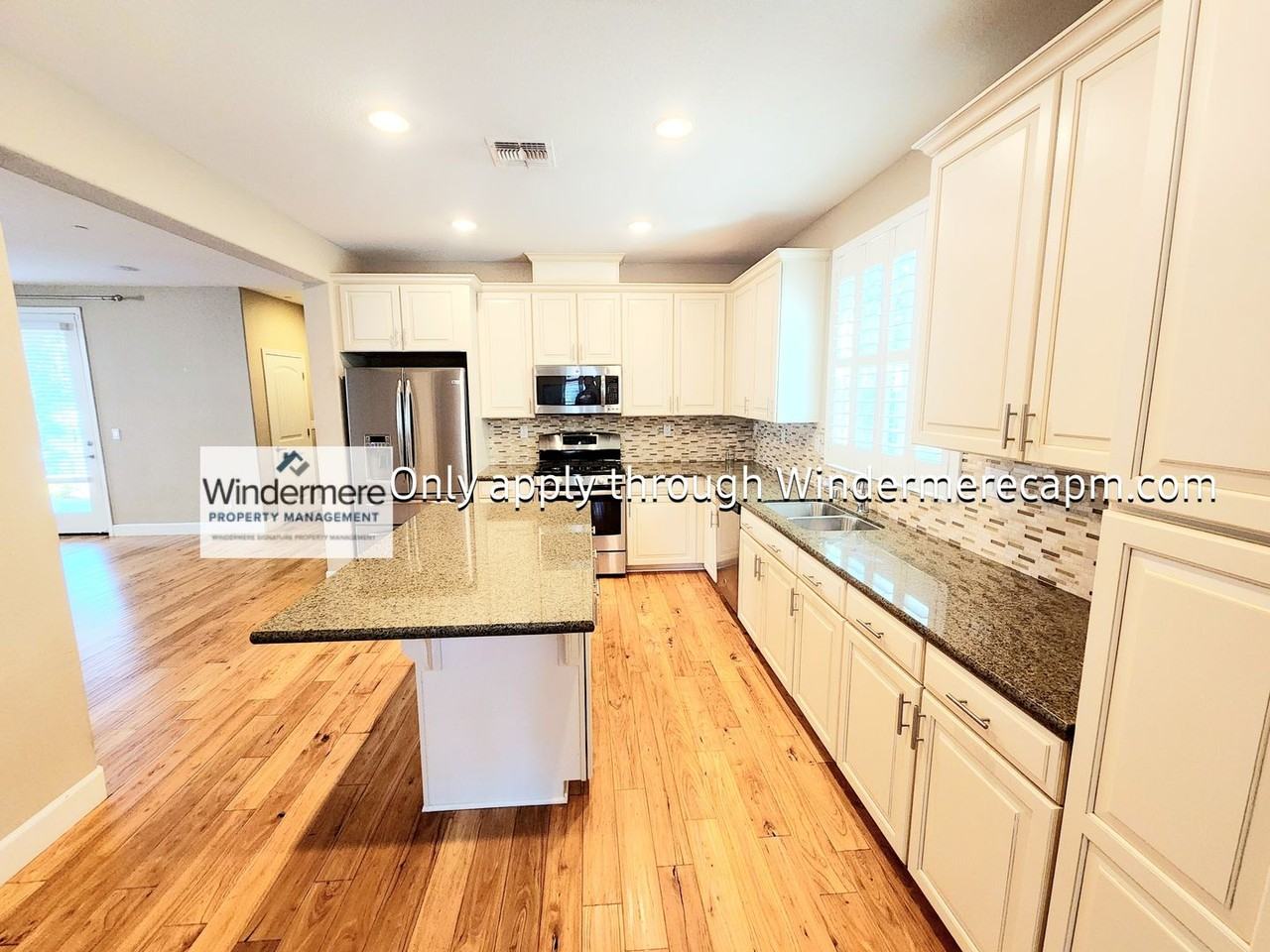 1563 Parkside Way - Photo 6 of 19