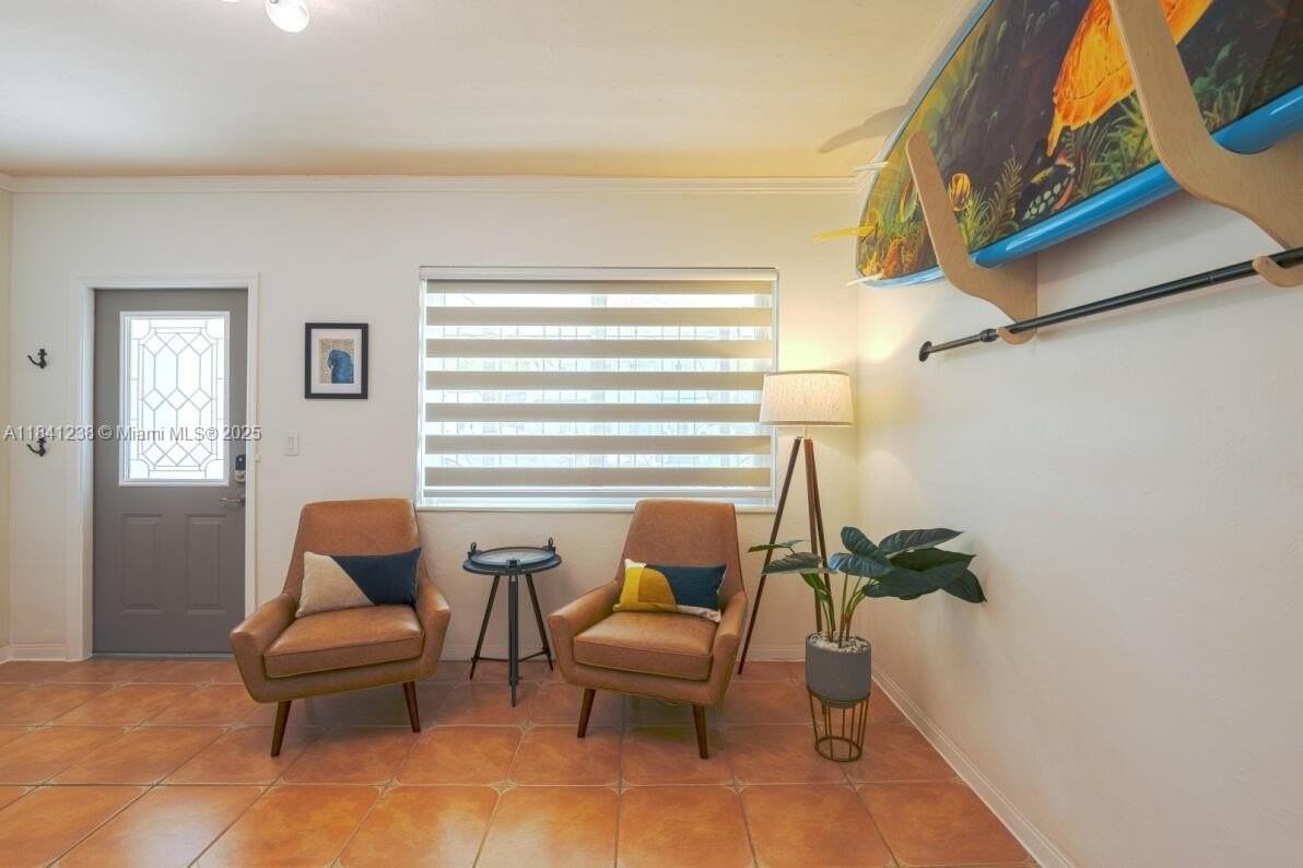 1745 Sw 11th Ter - Photo 6 of 34