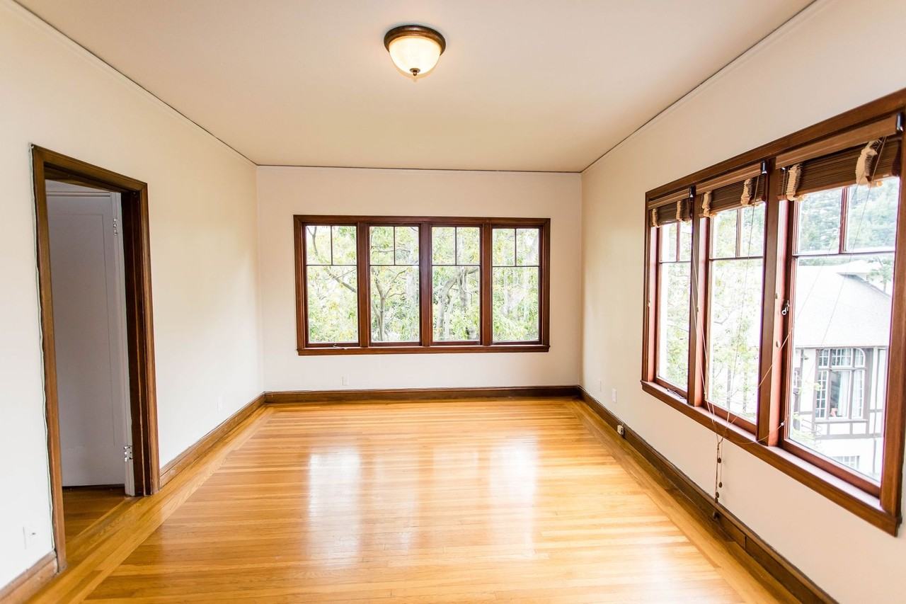 22 Domingo - Photo 3 of 23