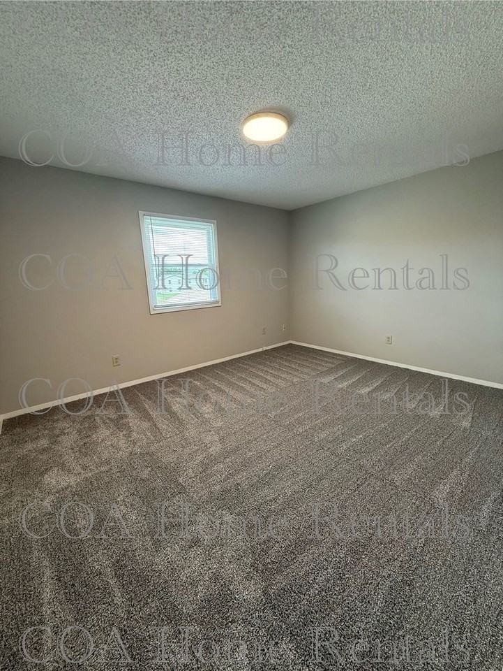 122 North Brunswick Street - Photo 5 of 12