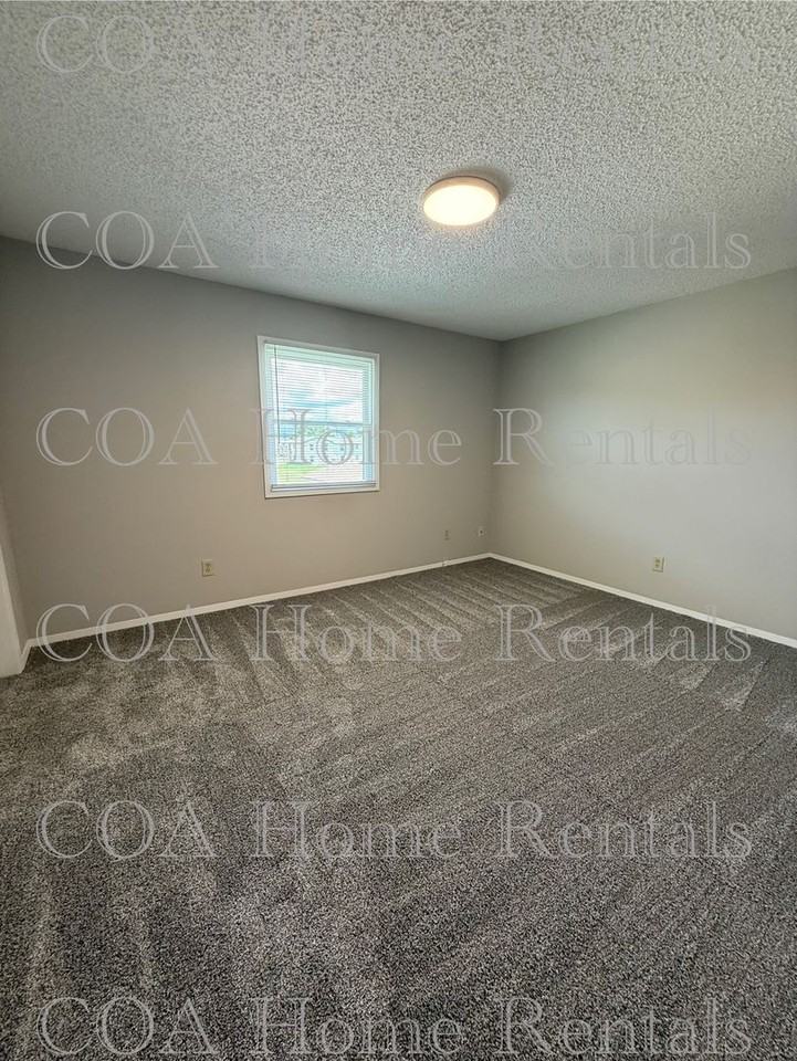 122 North Brunswick Street - Photo 7 of 12