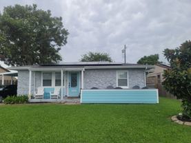5712 Borden Ave - Photo 1 of 1