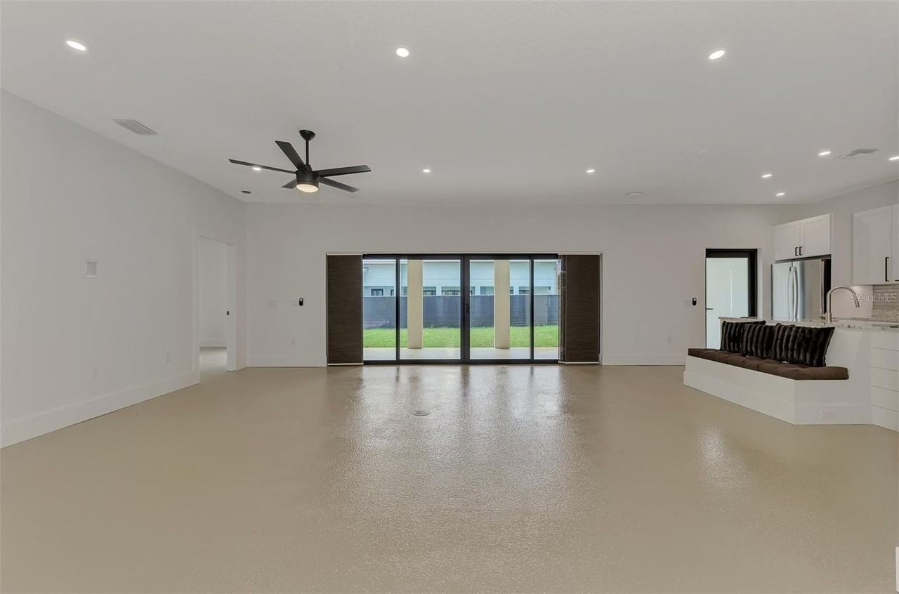 2144 Webber St - Photo 7 of 50