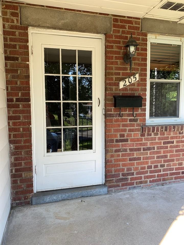 205 Evans Ln - Photo 2 of 34