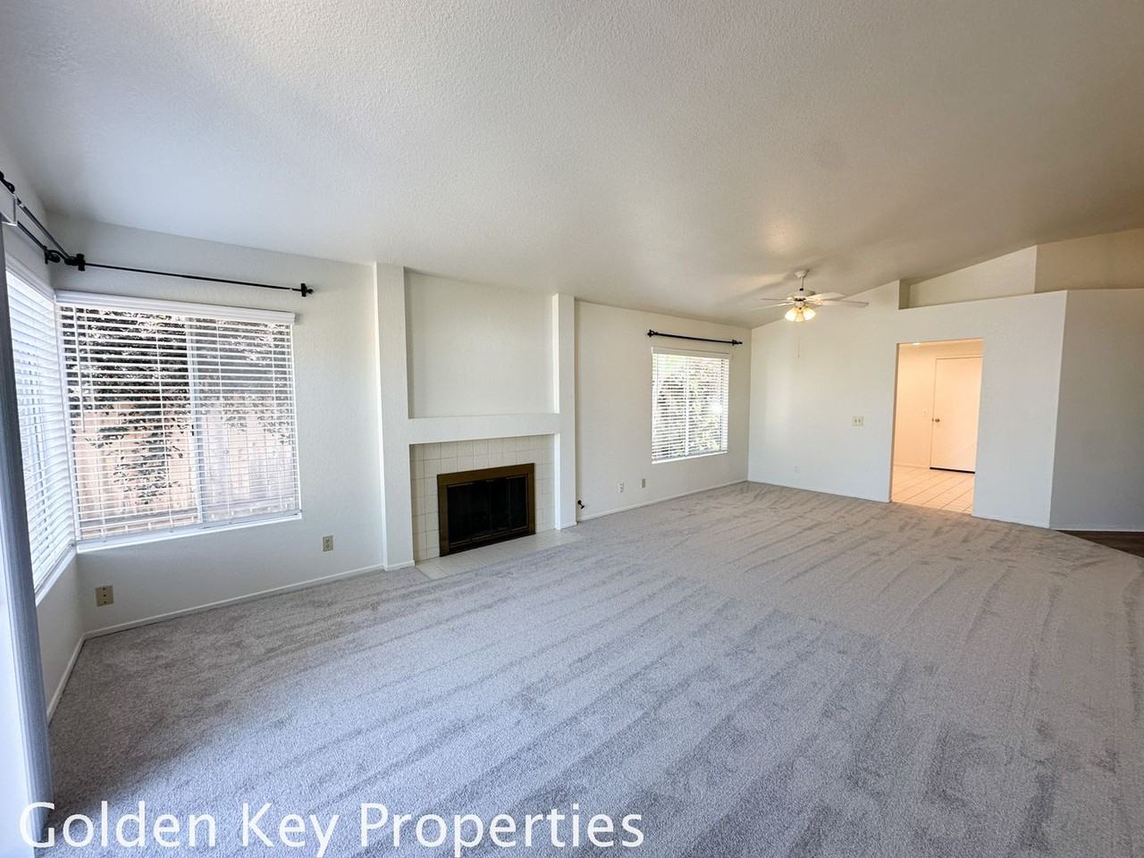 2137 Ramada Dr - Photo 3 of 18