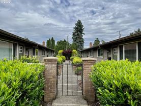 Woodstock 6-Plex - Photo 1 of 1