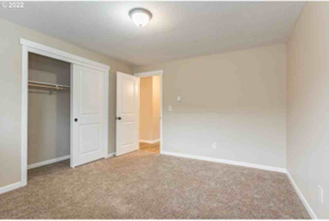 Woodstock 6-Plex - Photo 7 of 16