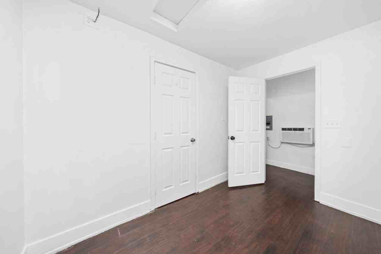 1431 Vernon St #B - Photo 3 of 9