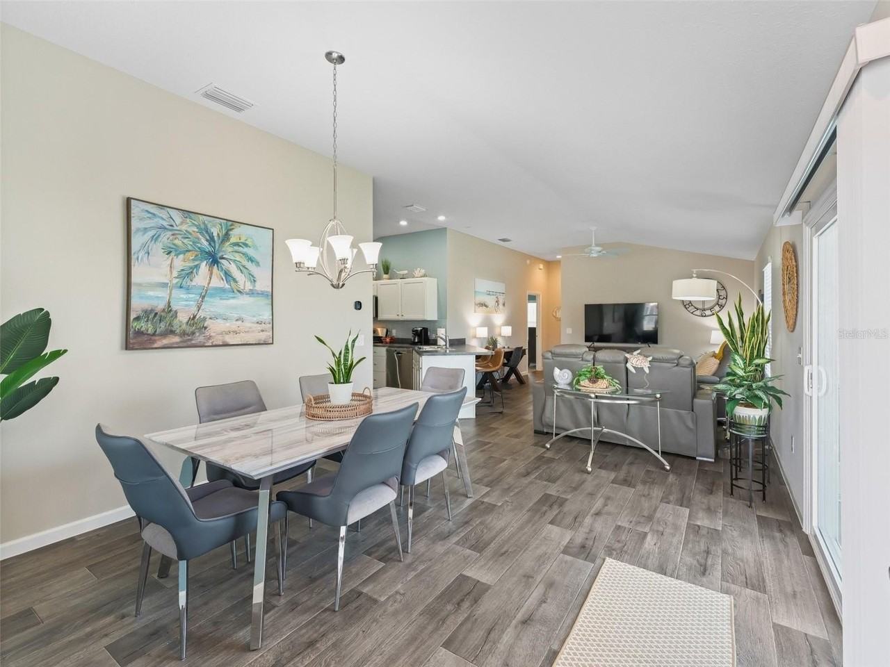 1310 Tate Ter - Photo 5 of 26