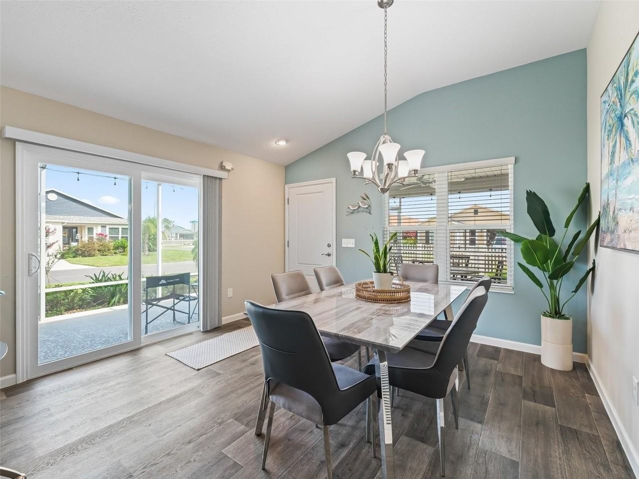 1310 Tate Ter - Photo 6 of 26