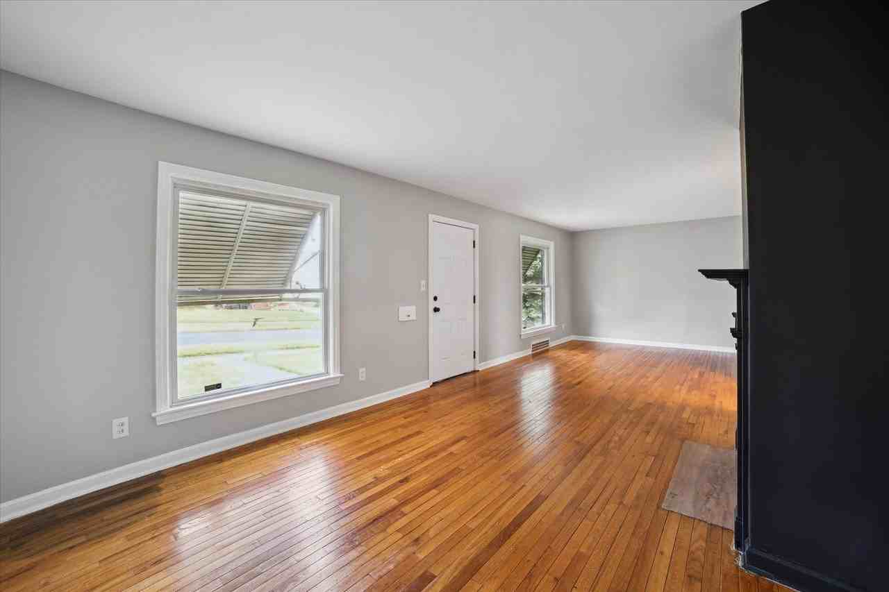 5145 E 114th St - Photo 4 of 27