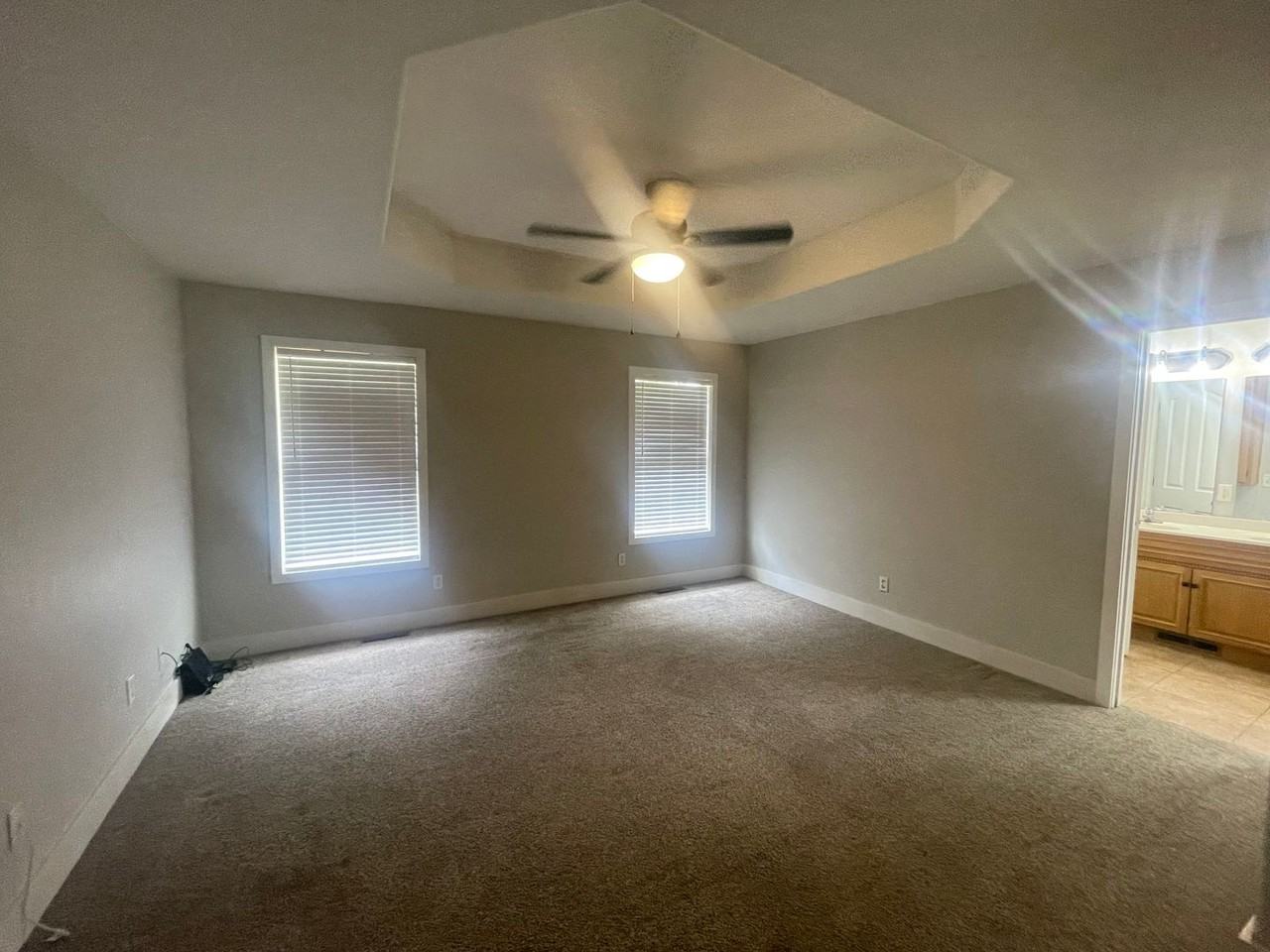 772 E Weller Ct - Photo 6 of 14
