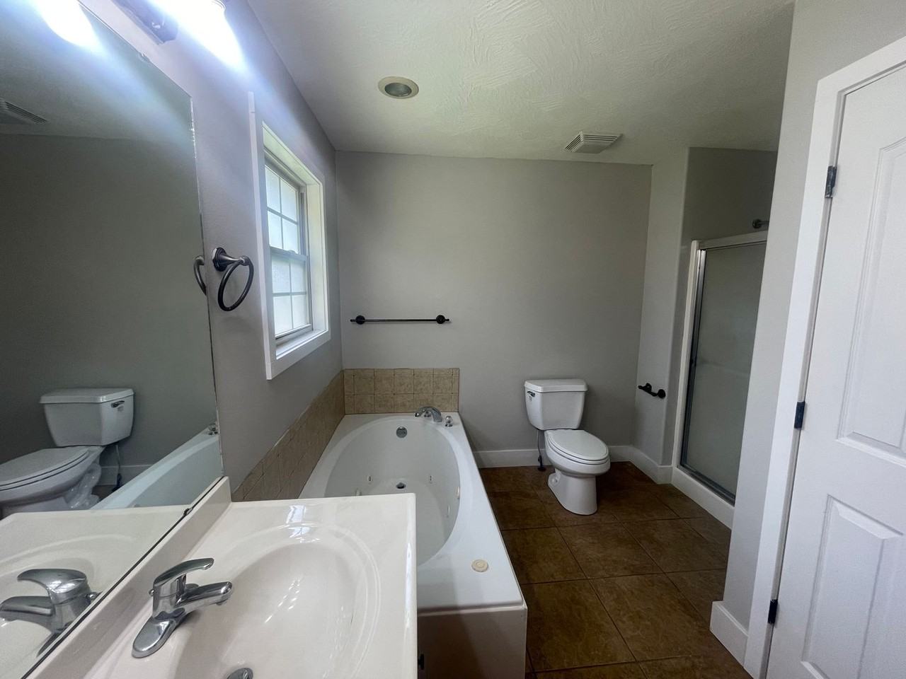 772 E Weller Ct - Photo 7 of 14