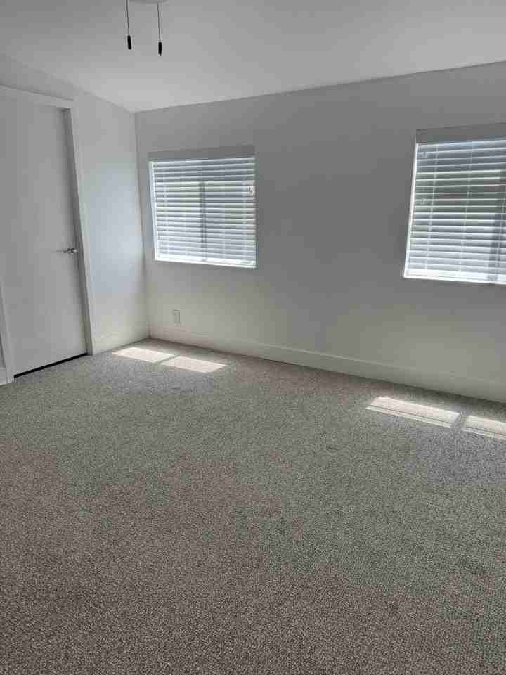805 E Gerone St - Photo 6 of 50
