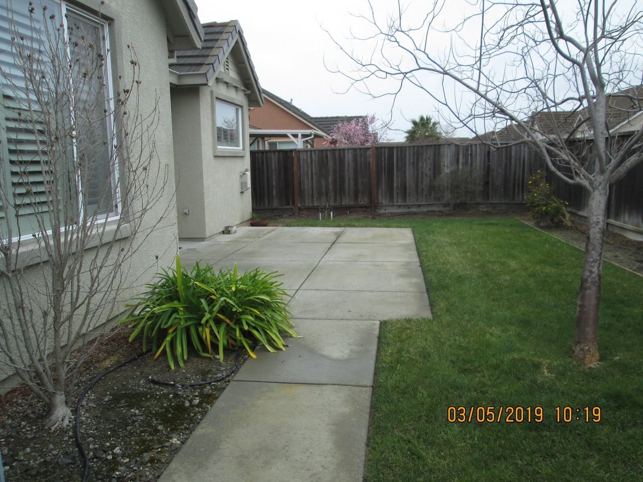 3061 Red Maple Ct - Photo 7 of 8