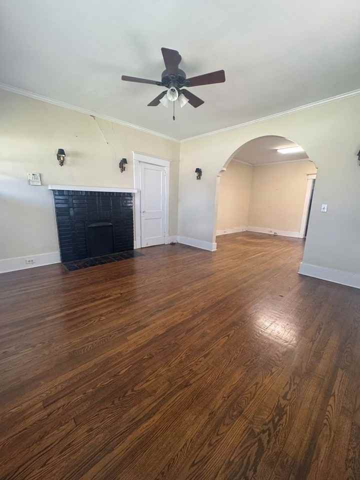 1804 Central Ave - Photo 5 of 10