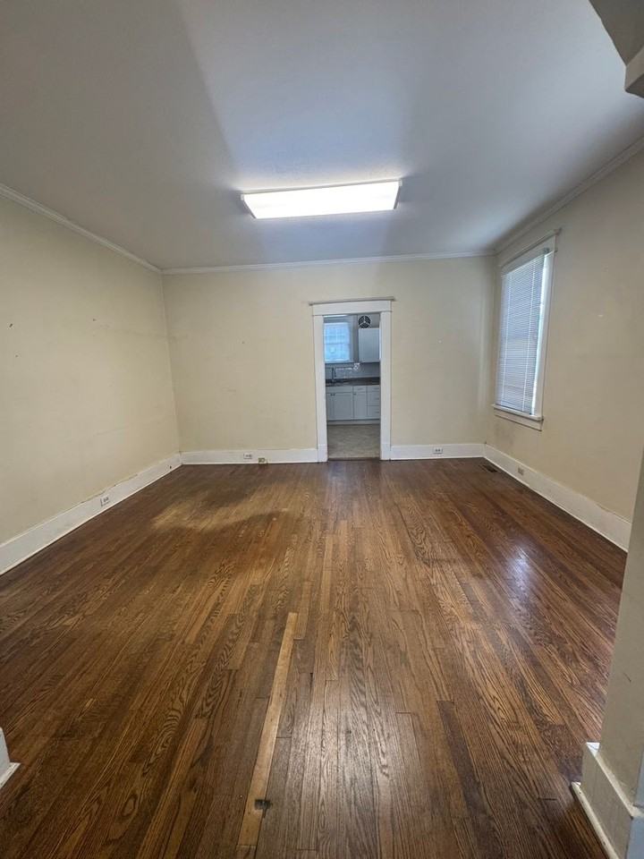 1804 Central Ave - Photo 6 of 10