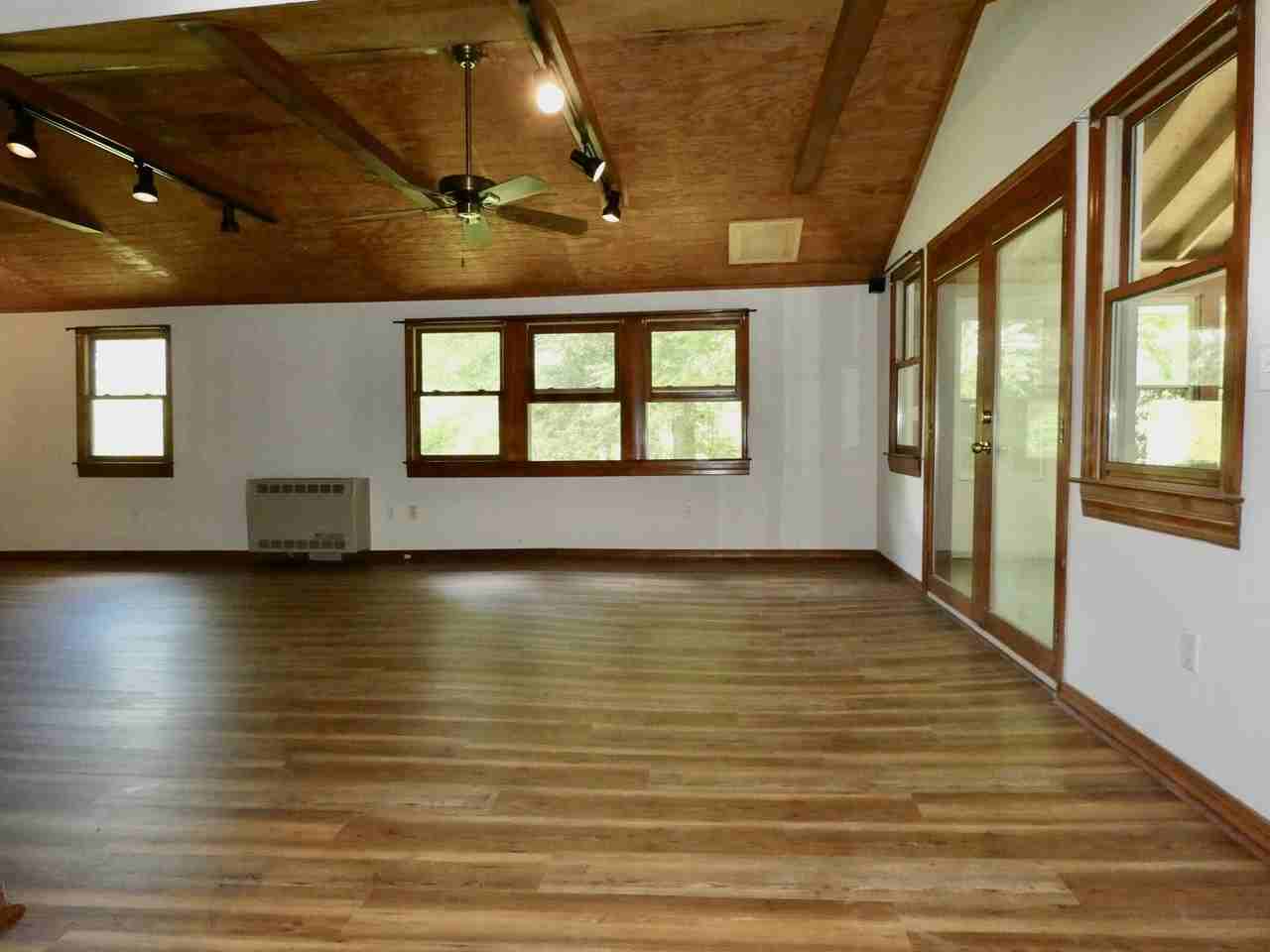 15 Chestnut Creek Rd - Photo 3 of 33