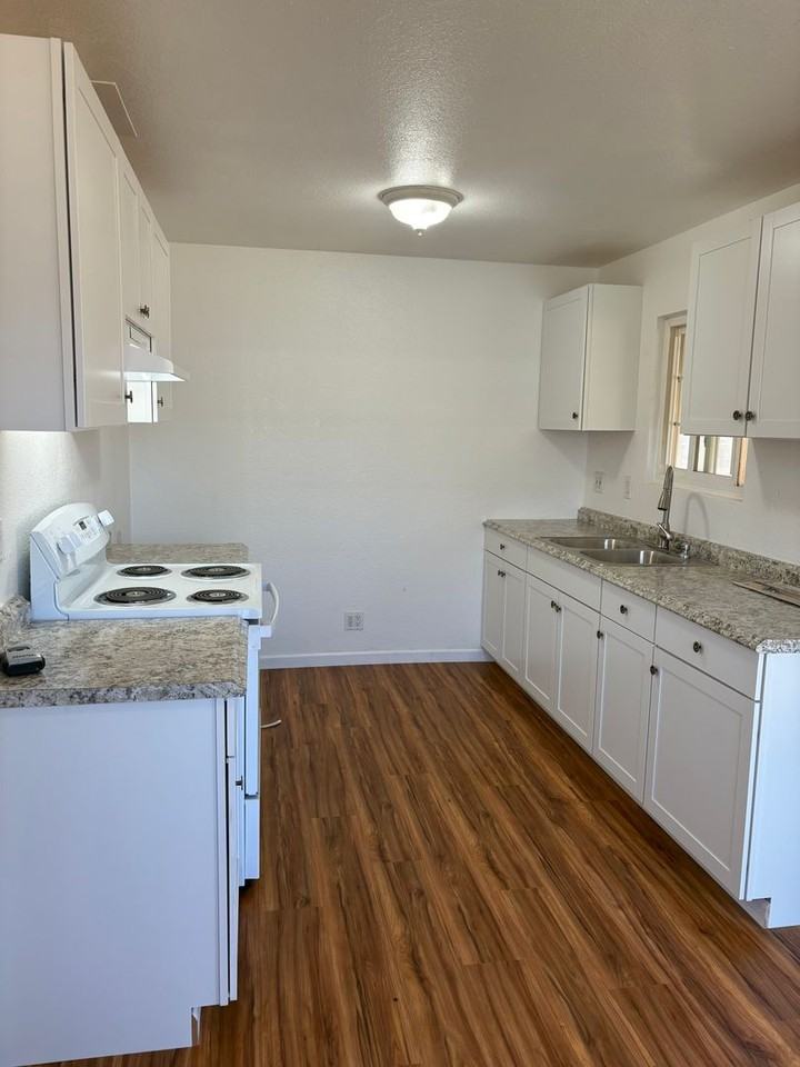 352 Wilson Way - Photo 3 of 13