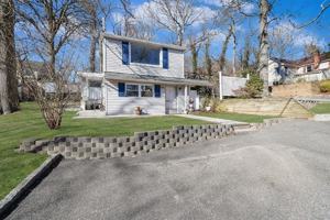 featured image of 7 Yucca Rd #UPPER