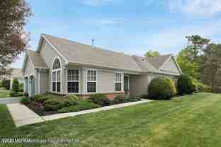 17 Rosewood Dr - Photo 1 of 1