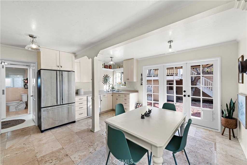 283 Fairview St - Photo 6 of 20