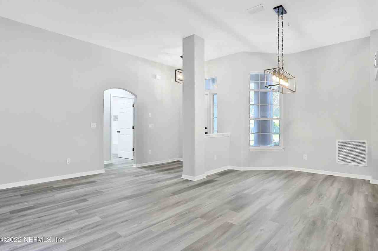 428 Morning Glory Ln N - Photo 7 of 50