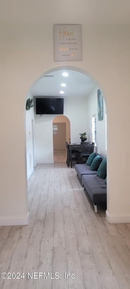 1538 Pasco St - Photo 7 of 20