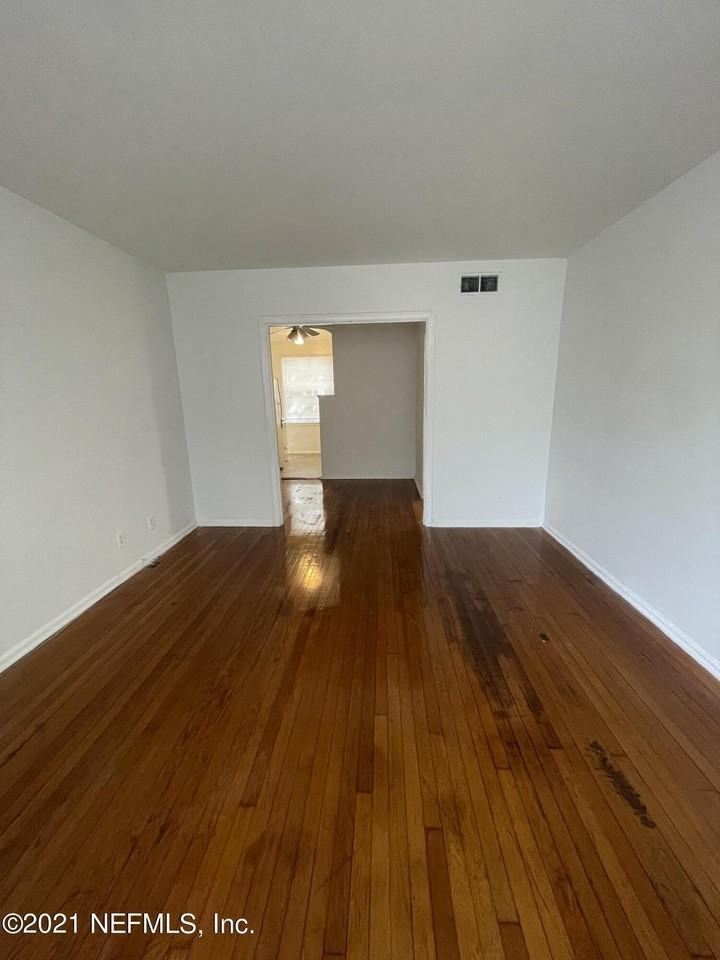 1529 Mcduff Ave S Apt 2 #2 - Photo 5 of 9