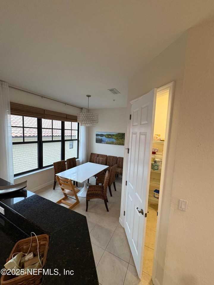 544 Market St - Photo 7 of 17