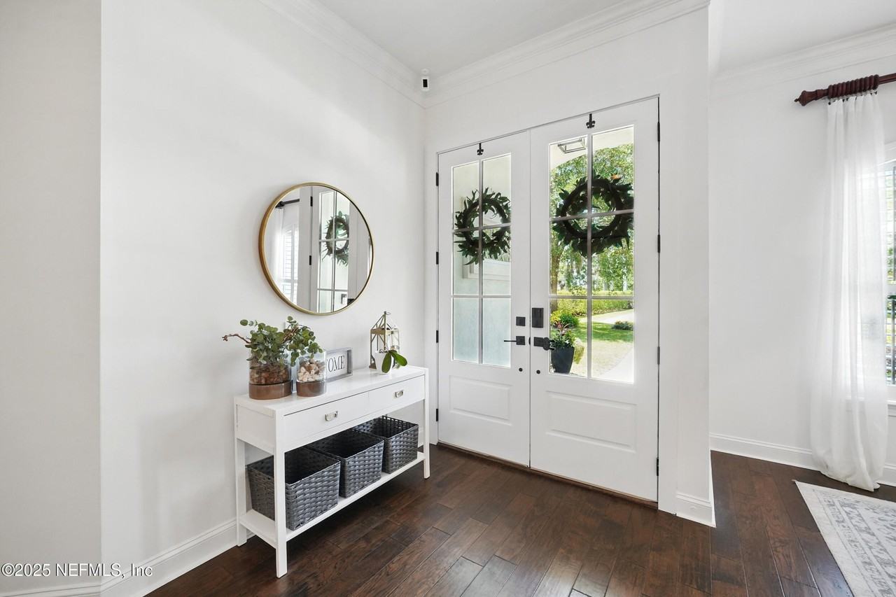 150A N Roscoe Blvd - Photo 7 of 50