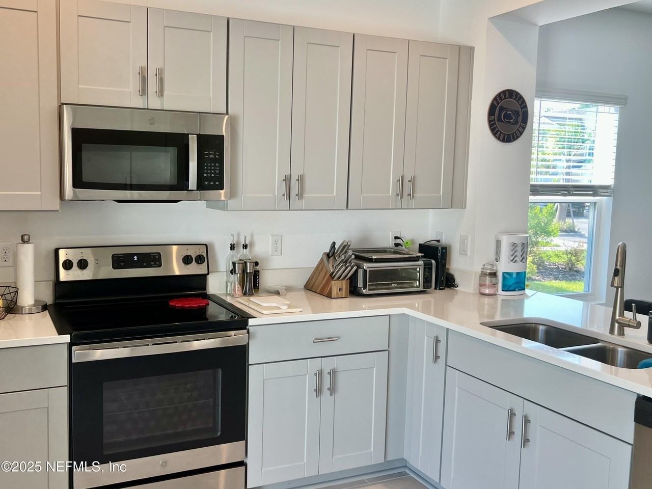 307 Annies Place - Photo 5 of 30