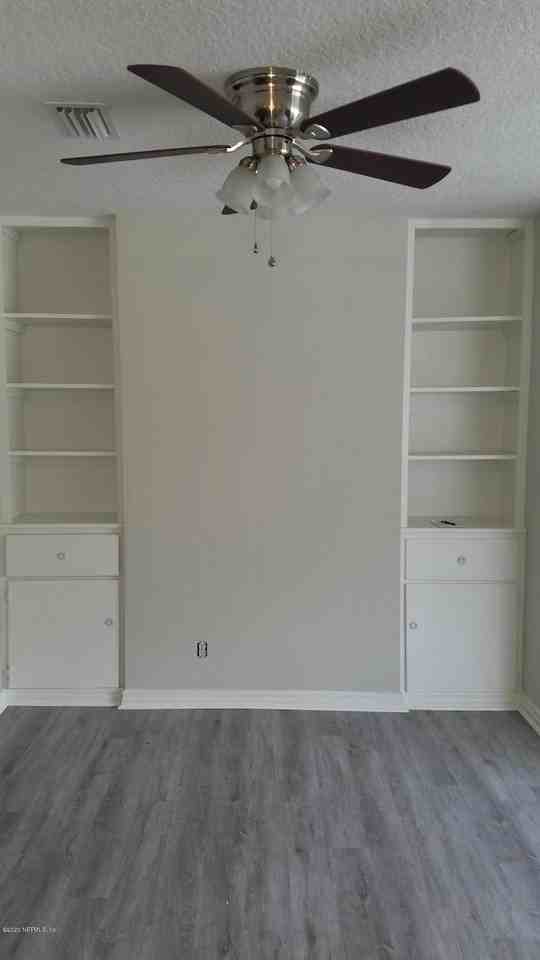 3411 Hendricks Ave Apt 3 #3 - Photo 3 of 9