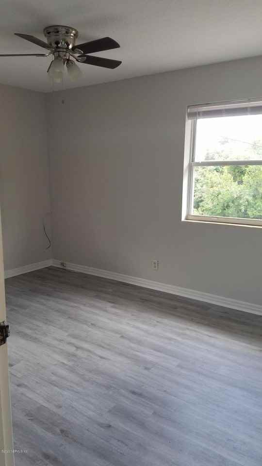 3411 Hendricks Ave Apt 3 #3 - Photo 4 of 9