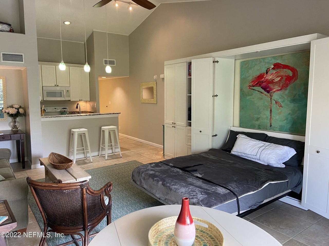 667 Summer Pl - Photo 7 of 15