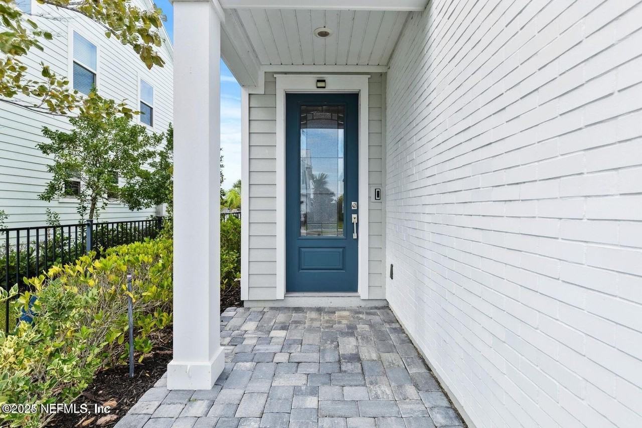 35 Clifton Bay Loop - Photo 3 of 24