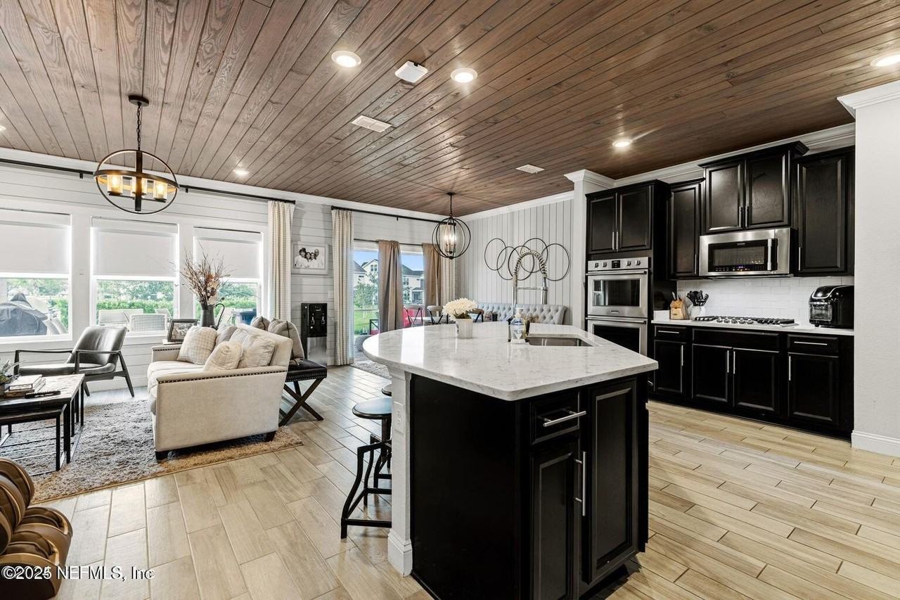 35 Clifton Bay Loop - Photo 7 of 24