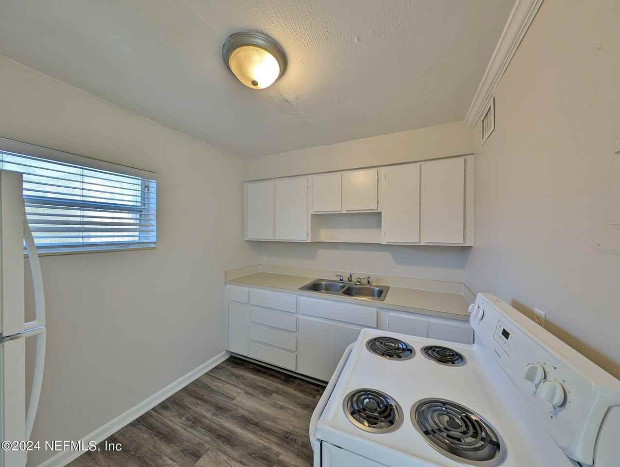 2775 Herschel Street #17 - Photo 3 of 5